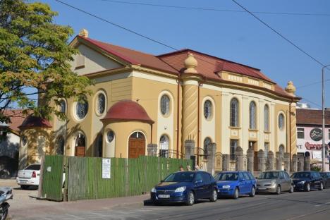Străluceşte din nou! Lucrările de restaurare a sinagogii Aachvas Rein, din strada Primăriei, au fost finalizate (FOTO)