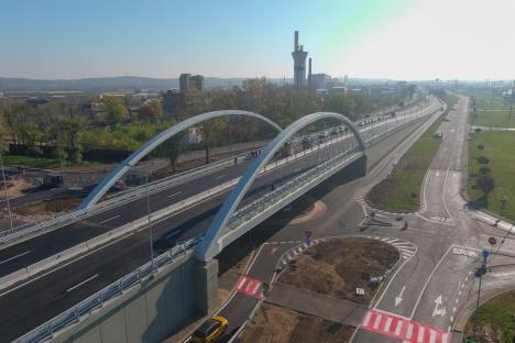 Pasajul de pe Calea Borșului din Oradea este gata cu 10 luni înainte de termen. Circulația se deschide sâmbătă dimineața (FOTO/VIDEO)