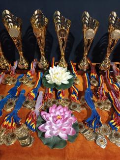 „Floare de Lotus”: Peste 400 de copii din țară s-au întrecut în Oradea la gimnastică și dans (FOTO)
