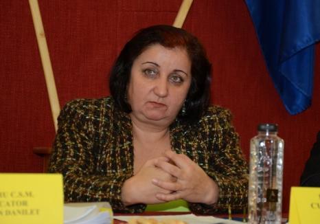Judecătoarea Florica Roman de la Curtea de Apel Oradea a dat în judecată DNA şi pe Laura Codruţa Kovesi