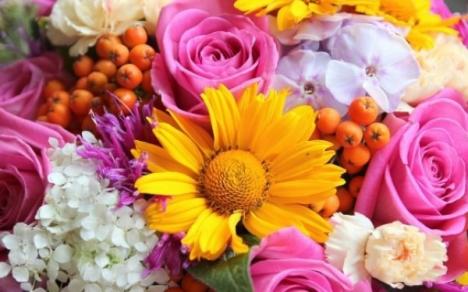 Floriile, cea mai importantă sărbătoare ce vesteşte Paştele. Idei de SMS-uri de Florii