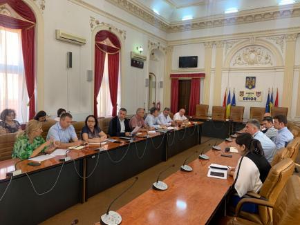 Amenzi de peste 1 milion de lei în urma controalelor la azilele din Bihor (FOTO)