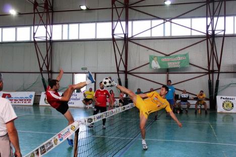 CS Tengo Salonta a câştigat cu 4-1 derby-ul cu JSF Cluj, din cadrul Campionatului Naţional de Futnet (FOTO)