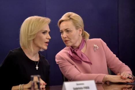 Şedinţă PSD cu scântei: Firea i-a cerut demisia ministrului Carmen Dan, Dragnea îşi apără protejata în continuare