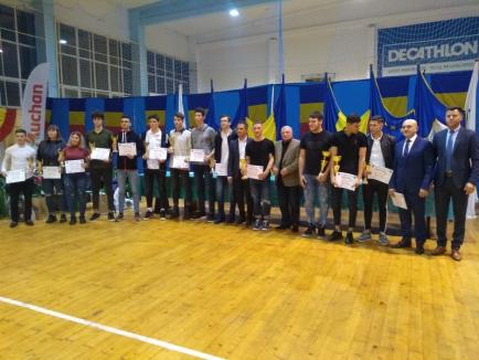 Gală de premiere la LPS Bihorul: Judoka Alex George Creţ, cel mai bun sportiv al clubului în 2019! (FOTO)