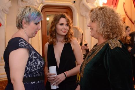 Gala Premiilor UNITER de la Oradea, o reuşită. Surpriza serii: Actriţa Jacqueline Bisset a înmânat premiul pentru cel mai bun spectacol (FOTO/VIDEO)