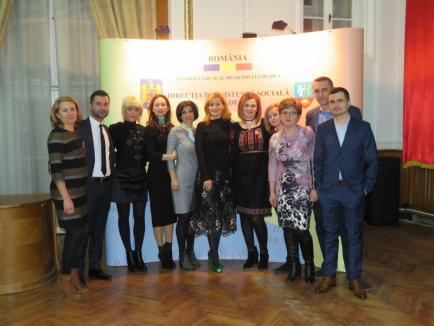 Voluntarii din domeniul social au fost premiaţi la Primăria Oradea (FOTO)