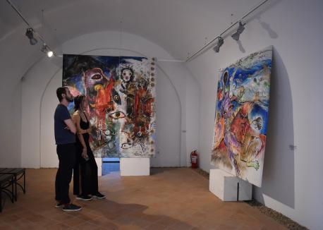 Artiștii din UAP Oradea pot să-și păstreze galeria din Cetate. Ce o nemulțumește pe Vioara Bara