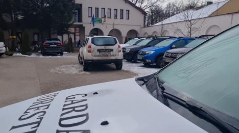 Stat fără câini: Angajații Gărzii Forestiere Oradea merg în inspecții cu mașinile personale, după ce tot ei le-au sechestrat pe cele ale instituției (FOTO)