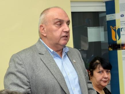 Control pe pâră: În timpul alegerilor la Senatul Universitar, candidatul Gheorghe Carp s-a trezit cu controale la spital