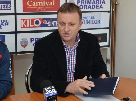 Preşedintele FC Bihor cere Consiliului Judeţean constituirea unei "celule de crize", ameninţând cu demisia