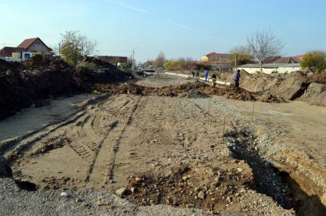 A început amenajarea sensului giratoriu din strada Oneştilor (FOTO)