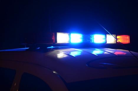O reţea de contrabandişti a spart trei baraje ale Poliției: Liderul grupării, prins la Oradea cu 50.000 de euro în mașină
