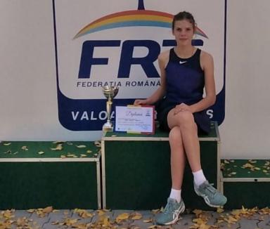 Orădeanca Giulia Popa a câştigat fără probleme concursul Selecţiei Naţionale U13 la tenis de câmp feminin