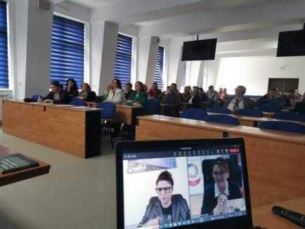 De ziua ei, Garda de Mediu Bihor a organizat o lecție pentru studenți despre economia circulară și Pactul verde european