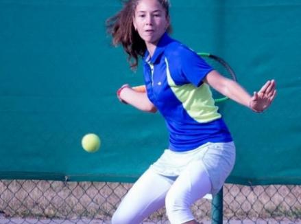 Orădencele au dominat întrecerile feminine de la turneul de tenis Cupa Toamnei Orădene 2019