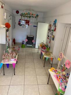 Mini Chef: Târg de dulciuri în scop caritabil, la o grădiniță din Oradea (FOTO)