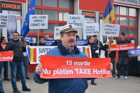 Protestul #şieu în Oradea: O firmă şi-a oprit complet activitatea, pentru întreaga zi! (FOTO / VIDEO)