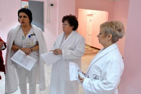 „Săriţi” la majorarea salarială, biologii şi chimiştii din Spitalul Municipal Oradea au făcut un protest spontan (FOTO)