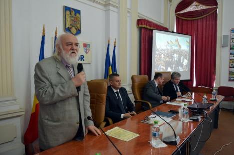 Primarii bihoreni, îndemnaţi să nu facă iarăşi 'o treabă românească' cu ocazia Centenarului Marii Uniri (FOTO)