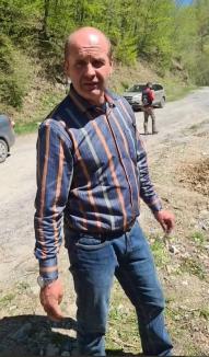 Ruşinos: Trei galerii de mină din Bihor, pline cu gunoaie. Primăria Bulz, amendată de comisarii de mediu (FOTO / VIDEO)