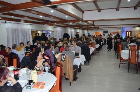 Habitat pentru Umanitate Beiuş a sărbătorit 20 de ani de existenţă şi a primit donaţii de zeci de mii de euro (FOTO)