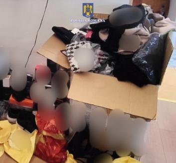 Fake-uri Balenciaga, Dior, Gucci, ridicate de polițiști în Oradea. Hainele și parfumurile contrafăcute au fost găsite la un tânăr din Rogerius (FOTO)