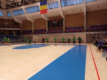 Handbal: CSM Oradea a cedat derby-ul cu U Cluj și l-a pierdut pe Benjamin Szabo