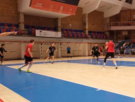 Handbal: CSM Oradea a cedat derby-ul cu U Cluj și l-a pierdut pe Benjamin Szabo