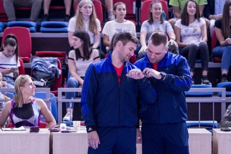 Victorie la debut de nou sezon pentru echipa de handbal a CSM Oradea: 33-32 cu HC Szejke Odorhei (FOTO)