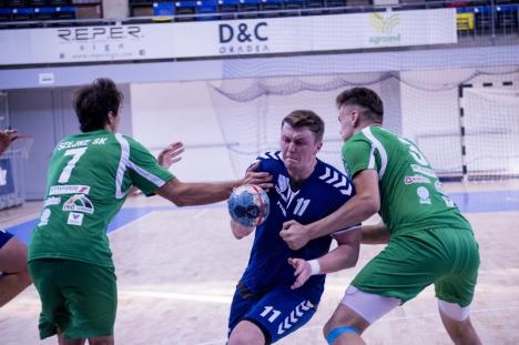 Victorie la debut de nou sezon pentru echipa de handbal a CSM Oradea: 33-32 cu HC Szejke Odorhei (FOTO)