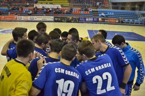 Handbaliștii de la CSM Oradea vor întâlni sâmbătă liderul Seriei B din Divizia A