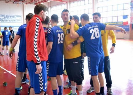 Handbaliștii de la CSM Oradea s-au impus la 21 de goluri la Alba Iulia și revin pe locul II