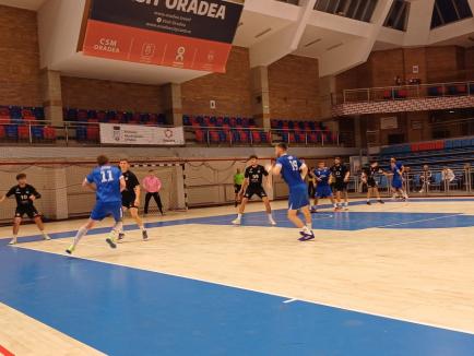 Meci de infarct la Oradea: CSM Oradea a învins U Cluj şi s-a calificat în optimile Cupei României la handbal masculin