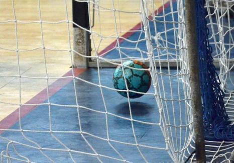 Handbalistele de la CSU Oradea au pierdut  meciul cu Tg. Mureş, conducerea echipei denunţă ilegalităţi