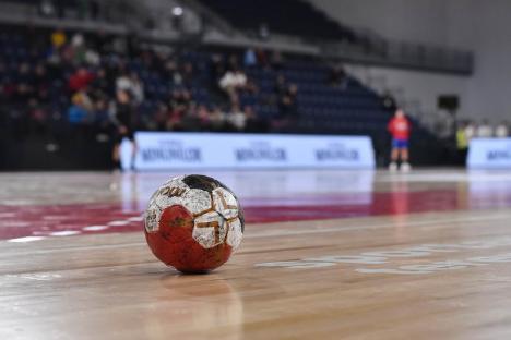 Handbal feminin: CSU Oradea a pierdut la Mioveni, pe terenul fostei prim-divizionare