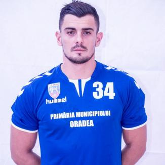 Încep întăririle la echipa de handbal: Cosmin Liberț, cooptat în staff-ul tehnic, iar Adrian Ioan Țenghea este noul portar