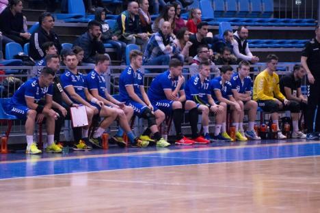 Deşi au jucat bine, handbaliştii de la CSM Oradea nu au reuşit surpriza în optimile cupei (FOTO)