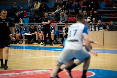 Handbal: CSM Oradea a cedat cu 31-40 jocul cu CSM Focşani din optimile Cupei României