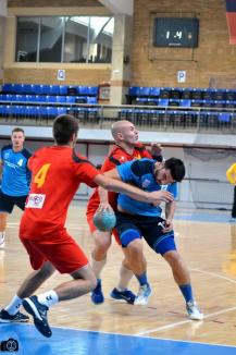 Handbaliştii de la CSM Oradea au câştigat cu 31-26 jocul de pe teren propriu cu CSU CNOT Braşov (FOTO)