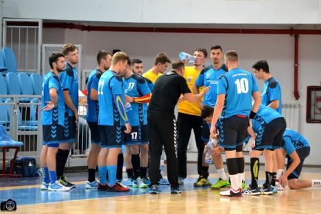 Handbaliştii de la CSM Oradea au câştigat cu 31-26 jocul de pe teren propriu cu CSU CNOT Braşov (FOTO)