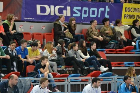 Handbaliştii de la CSM Oradea au surclasat Universitatea Craiova (FOTO)