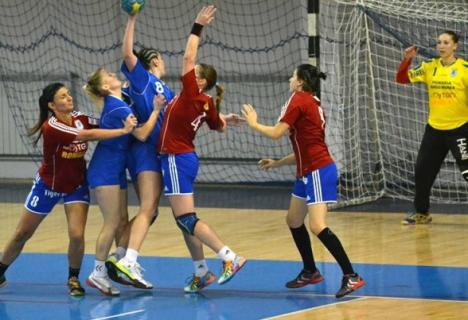 Handbalistele de la CSU CSM Oradea joacă la Caracal, cu gândul la primul rezultat pozitiv