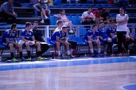Buni, degeaba... Handbaliștii de la CSM Oradea, a 18-a victorie consecutivă, dar au şanse mici să fie susţinuţi în prima ligă (FOTO)