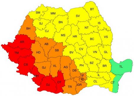 Cod portocaliu de caniculă în Bihor, cu maxime de 38-39 de grade. În zonele de munte se anunță și furtuni