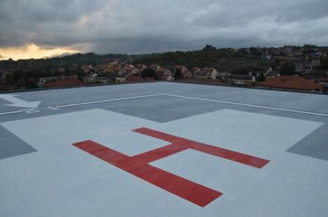 Spitalul Judeţean din Oradea a devenit prima clădire publică din România cu heliport pe acoperiş (FOTO/VIDEO)