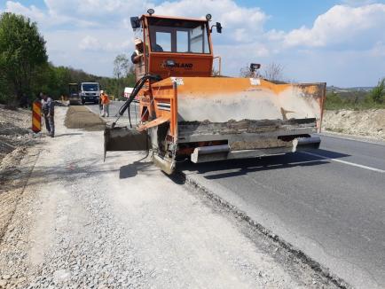 Tronsonul Duşeşti - Hidişelu de Sus al DN76, gata pe jumătate (FOTO)