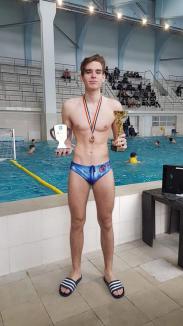 Poloiştii de la CS Crişul au cucerit medaliile de bronz la Campionatul Naţional. Horaţiu Mureşan este cel mai bun portar (FOTO)