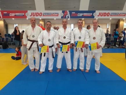 Cinci medalii la Campionatul Național de Judo Masters