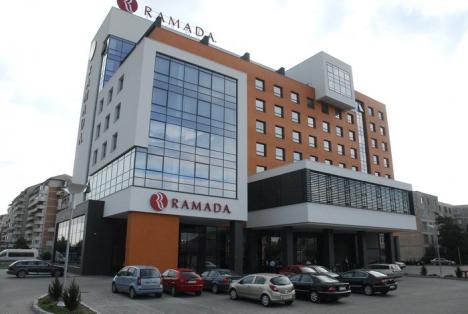Proprietarul hotelului Ramada a intrat în insolvenţă 